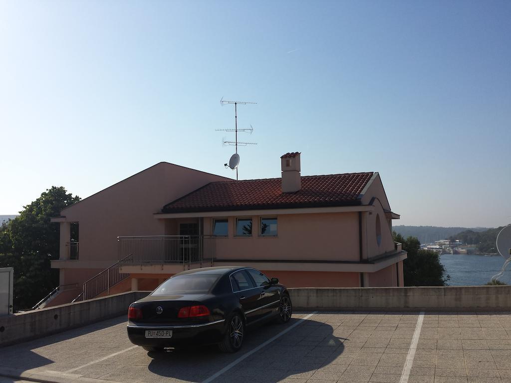 Seafront Apartma Pula